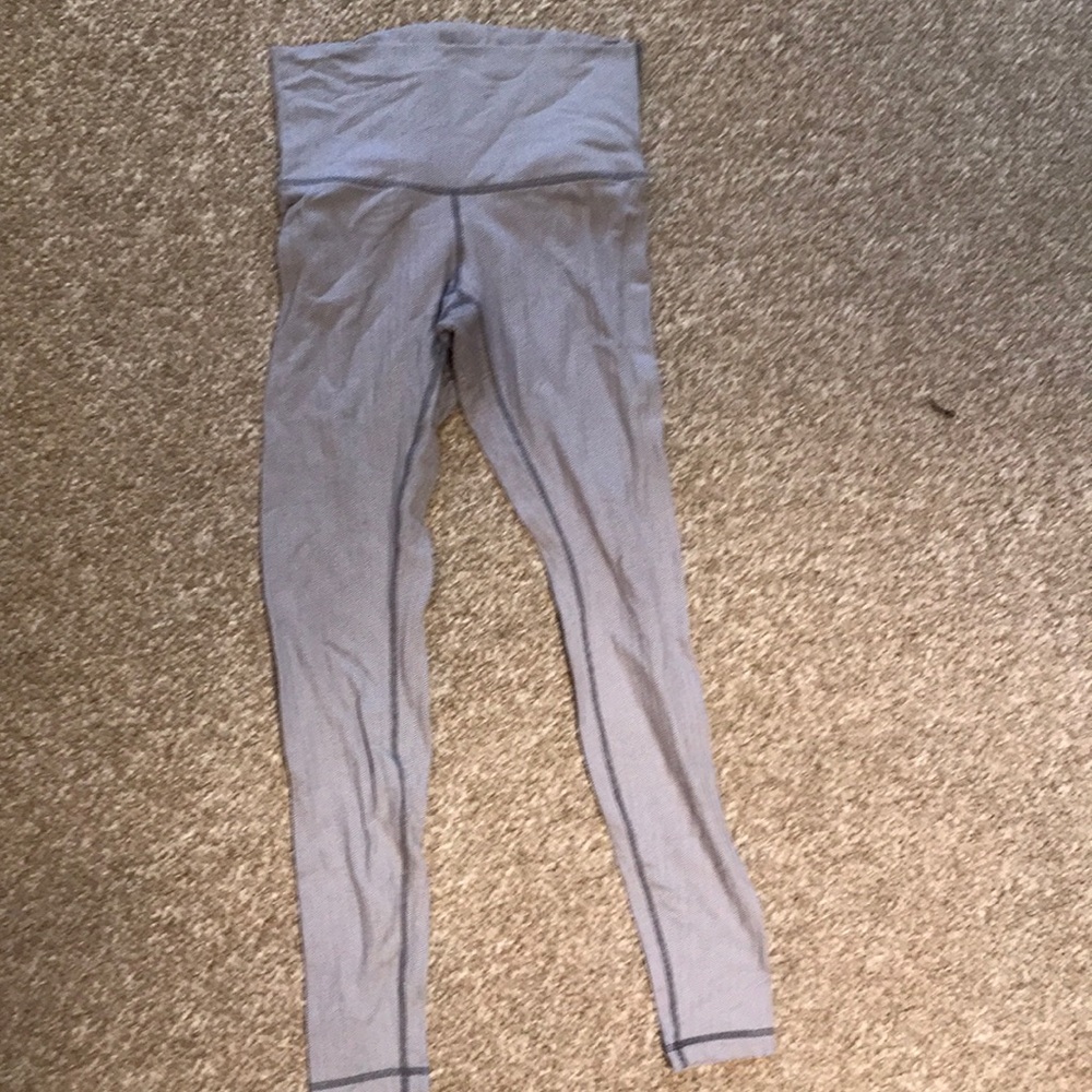 Grey and white Lulu Wunder Under Leggings
